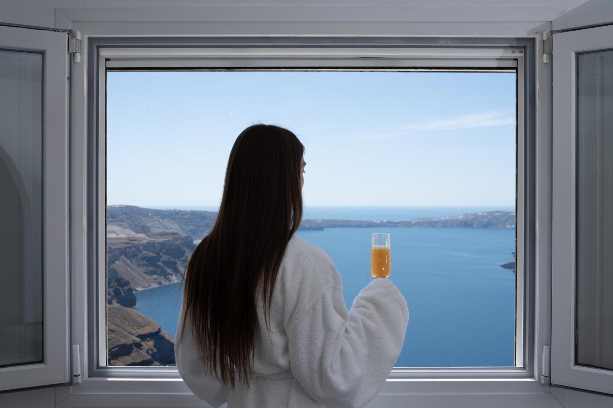 Cilon Suites Santorini อิเมโรวิยอน ภายนอก รูปภาพ